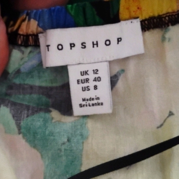 💛Topshop Tropical Floral Cutout Peplum Camisole. Size 8 - Picture 10 of 16